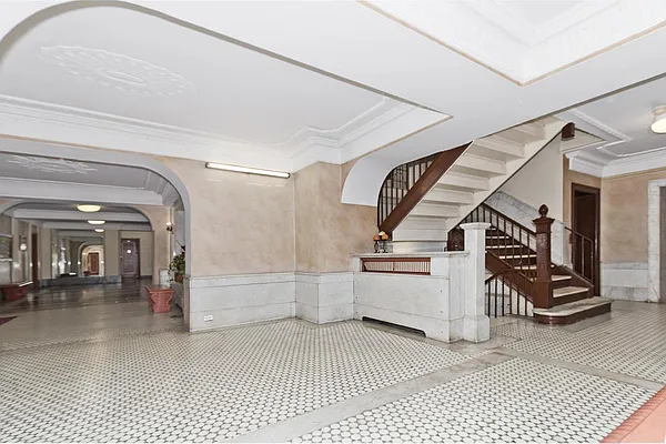 Sold by Fillmore | media 5