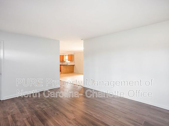 5th image of 2429 Galloway Rd