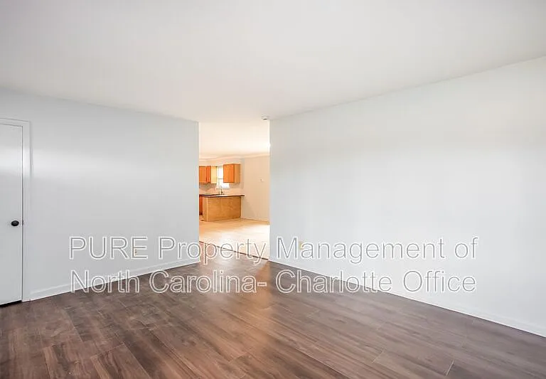 2429 Galloway Rd — Photo 5