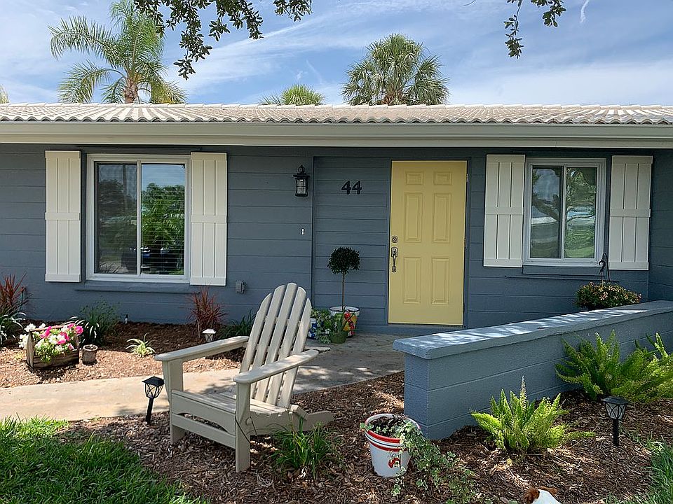 1st image of 44 Oakwood Dr N #44