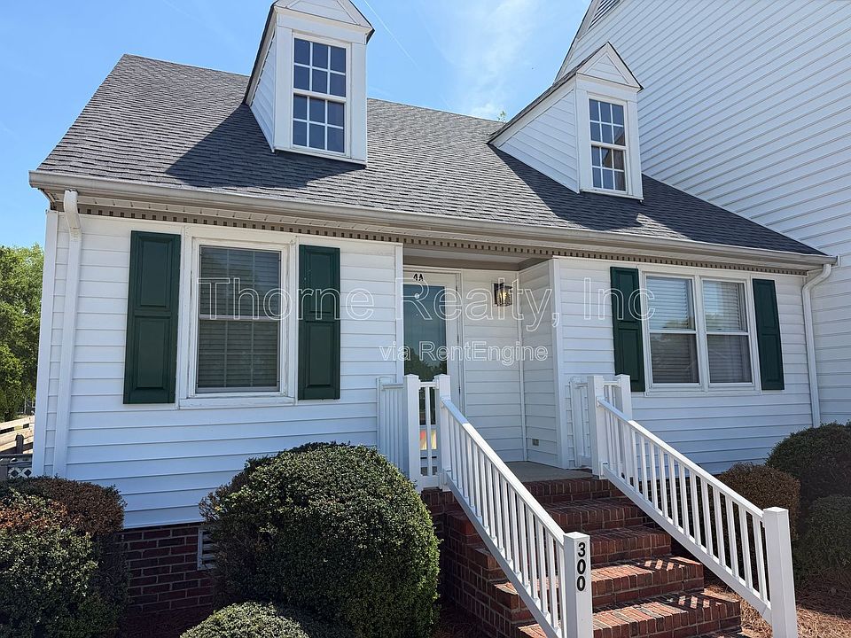 1st image of 300 Windermere Circle 4a