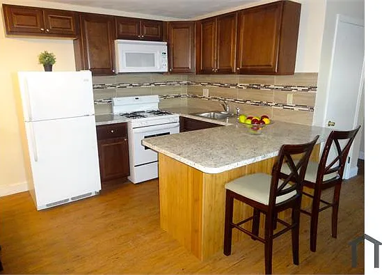 2 bed, $1,790 — Photo 2