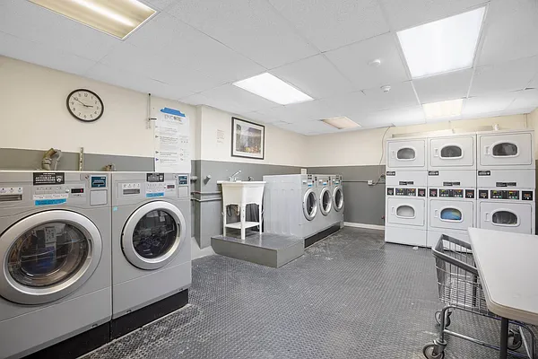 Rented by Kole Group | media 7