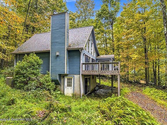 3rd image of 93 Ridge Rd