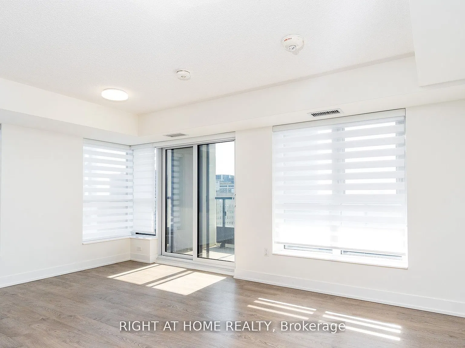 1 bed, $2,450 — Photo 3