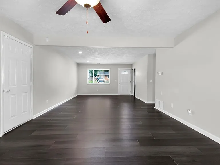 10203 Storm Dr — Photo 5