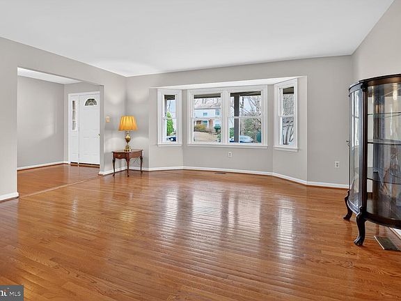 4th image of 7140 Hamor Ln