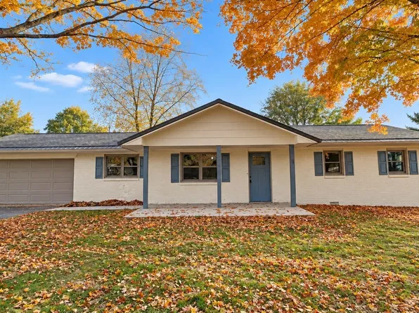 2245 Crestview Dr, Martinsville, IN 46151
