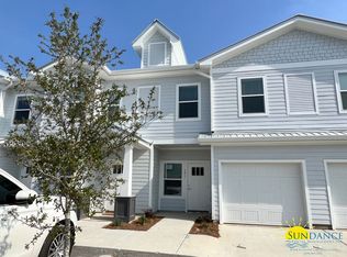 151 Date Palm Ln, Freeport, FL 32439