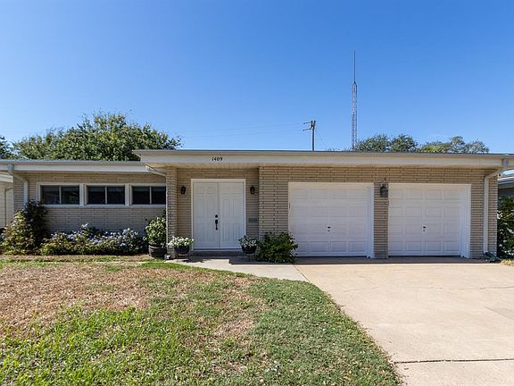 2nd image of 1409 Marine Dr