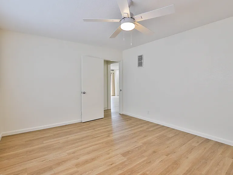 4076 Jackson Ave #1 — Photo 12