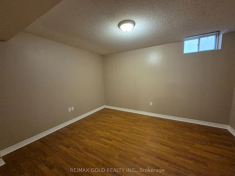 4 Charger Ln #BASEMENT — Photo 15