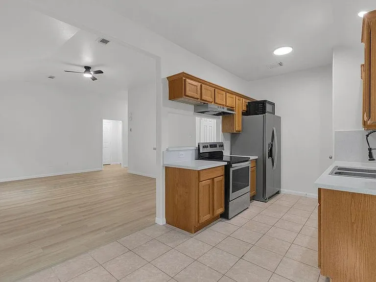 16413 Danika Oak Dr — Photo 9