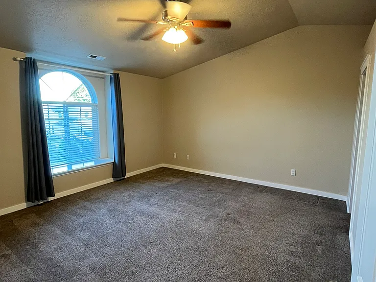 Master (bedroom four).