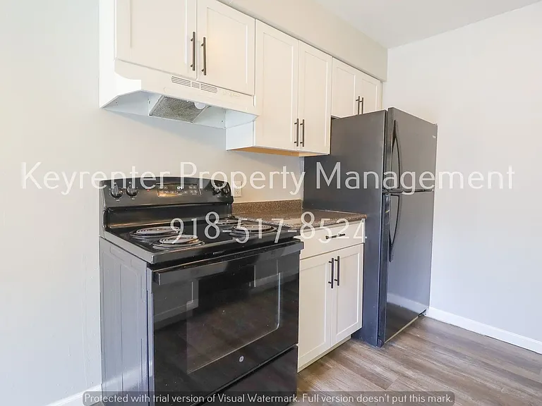 4329 E 68th St #507 — Photo 9