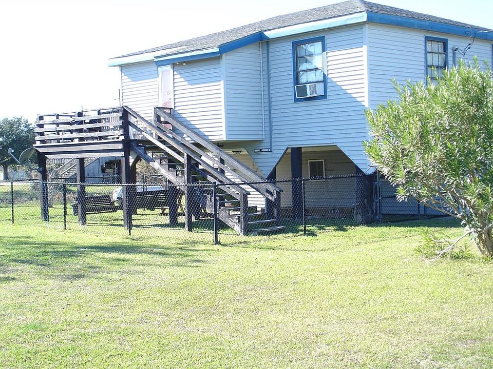 1st image of 1135 Canal E