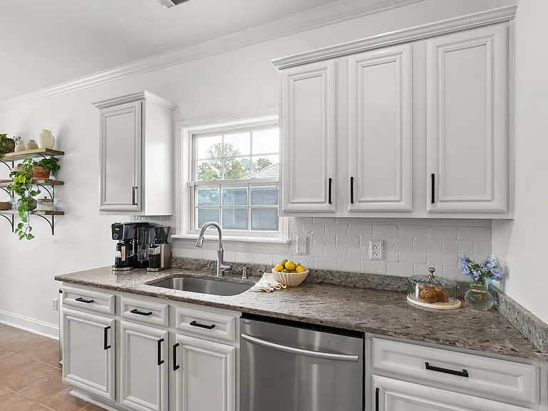 107 Hampton Meadows Dr — Photo 16