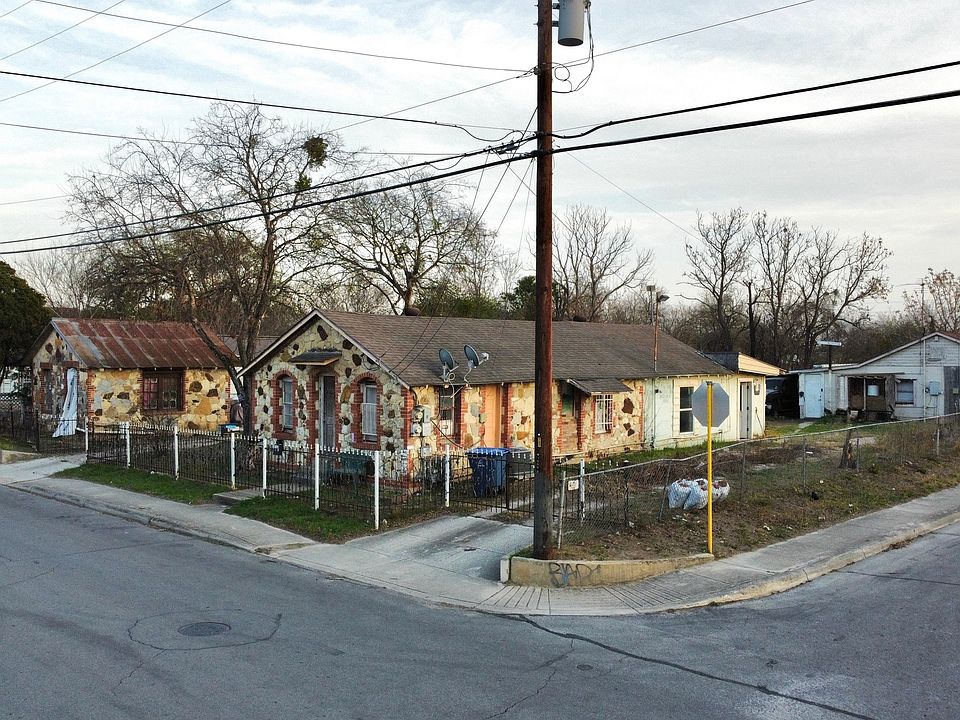 1st image of 1000 Porter St