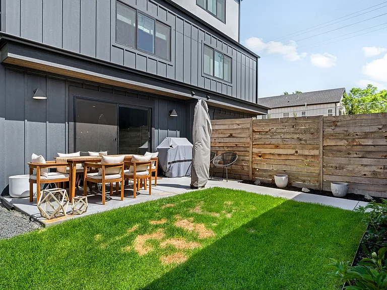 3095 S Cherokee St — Photo 42