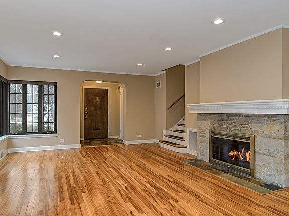 4th image of 4230 Clausen Ave