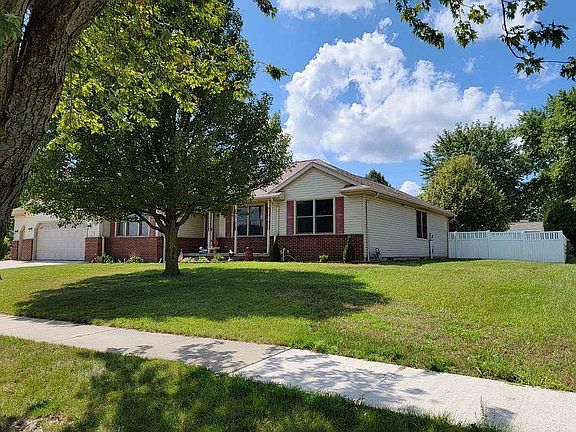 Side view of home and lot