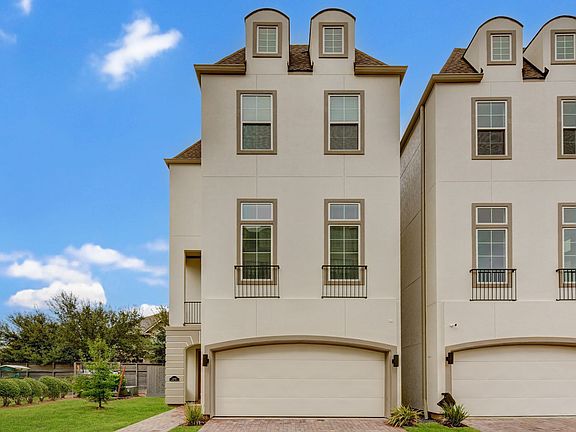 3rd image of 11120 Savannah Oaks Ln