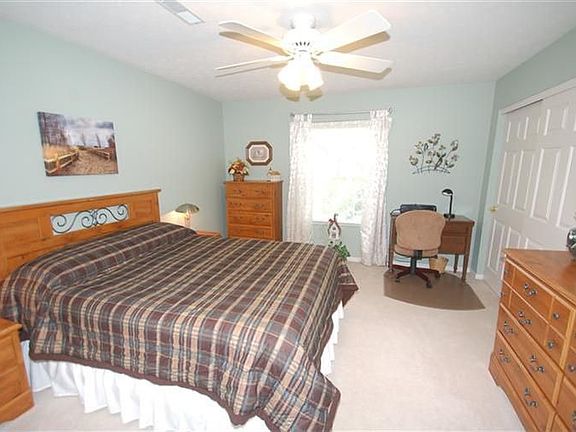 5th image of 7035 Glen Kerry Ct