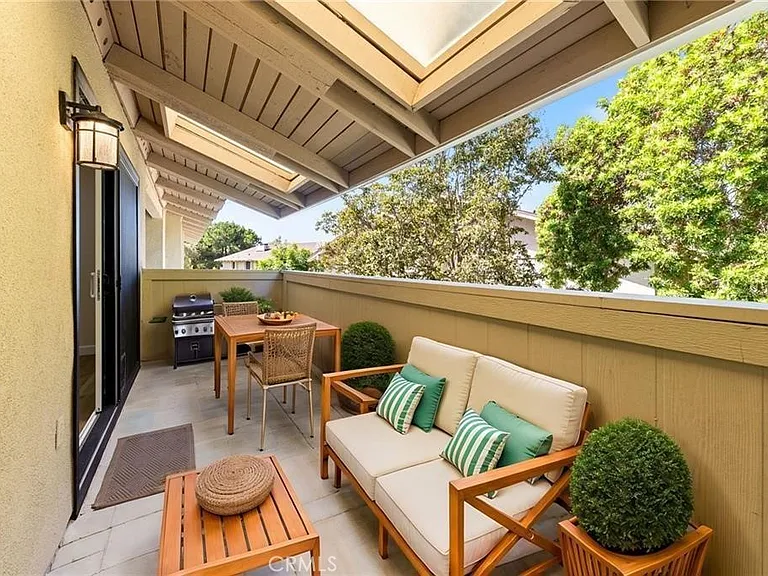 13640 La Jolla Cir — Photo 8