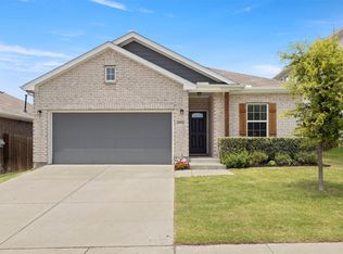 2092 Hartley Dr, Forney, TX 75126