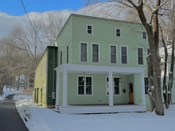 12 Chestnut St, Cooperstown, NY 13326