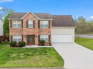 2400 Middlebrook Ridge Ln, Knoxville, TN 37931