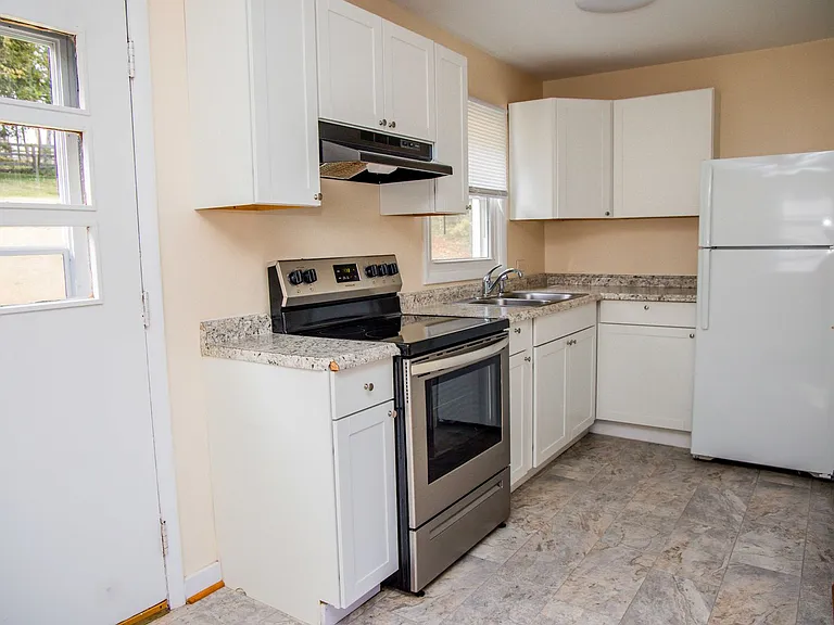 1103 River Ct — Photo 8