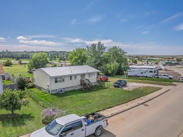 208 Ziebach St, Belle Fourche, SD 57717