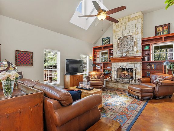 2nd image of 321 Red Rock Ranch Rd