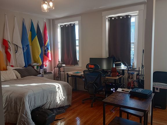 3rd image of 1211 Commonwealth Ave #6
