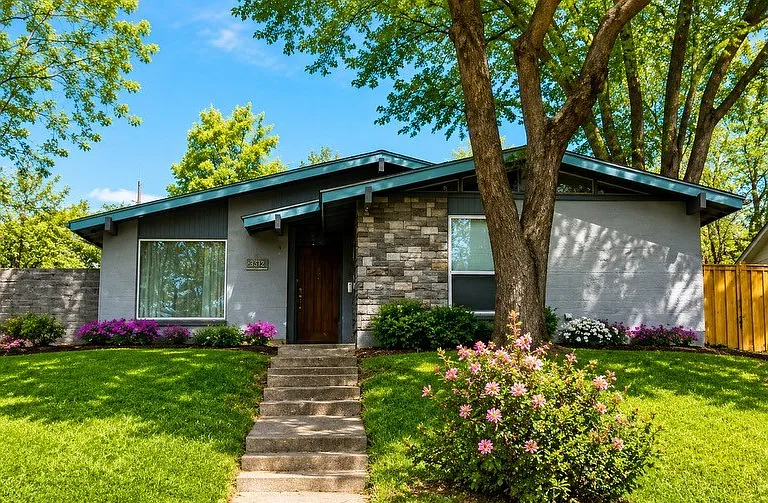 10505 Swallow Ln — Photo 1
