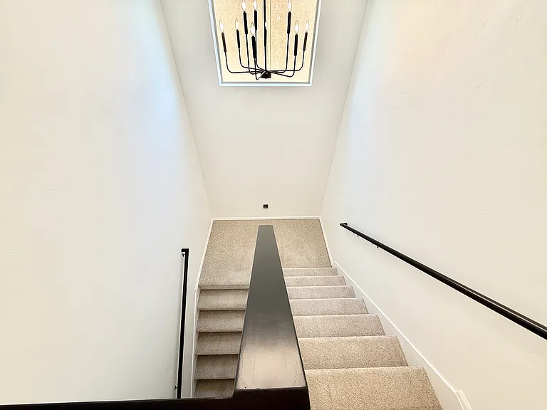 1867 E Chimney Stone Ct — Photo 23