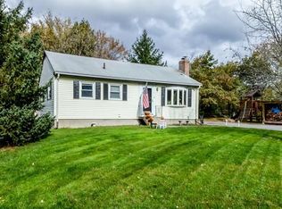 3 Appletree Rd, Tewksbury, MA 01876