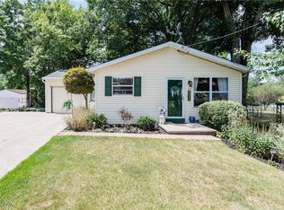 2010 Sequoia St, Cuyahoga Falls, OH 44221