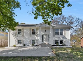 310 Paragon Mills Rd, Nashville, TN 37211