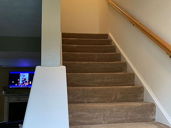 4th image of 38630 Congressional Ln #30