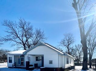 807 W Ragan St, Henryetta, OK 74437