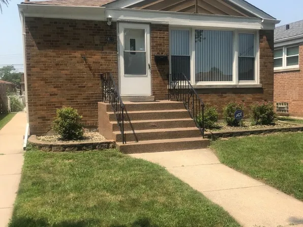 9822 S Muskegon Ave, Chicago, IL 60617