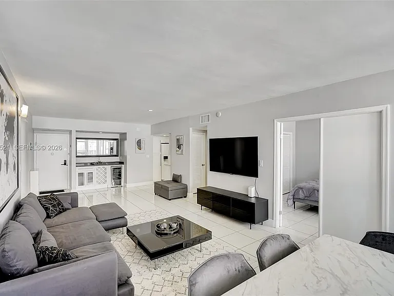 3725 S Ocean Dr #1519 — Photo 3