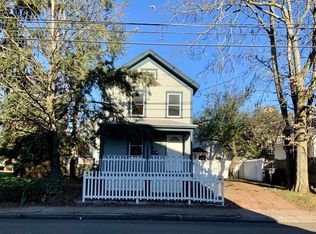 92 Meadow St, Westfield, MA 01085