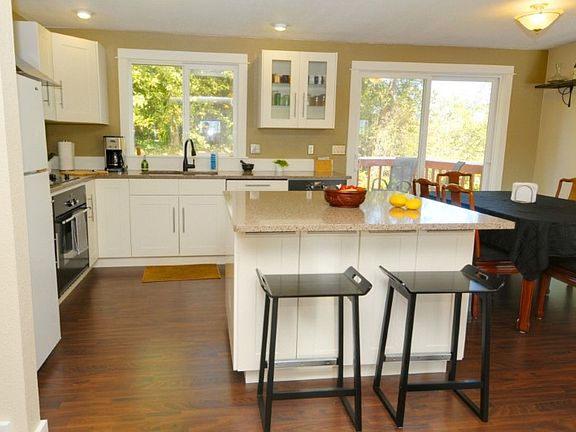 Large eating space/dining room