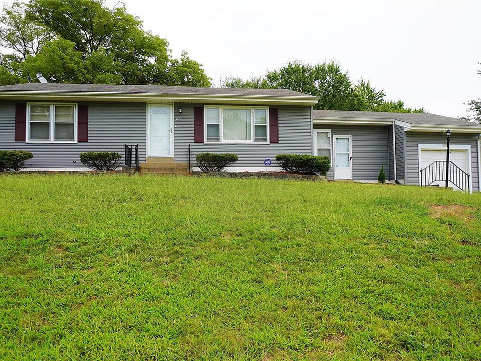 1st image of 230 Wedge Dr