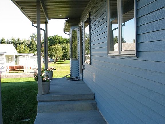 looking along front of house