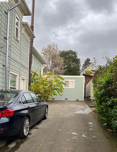 1423 Oxford St #C Photo 1