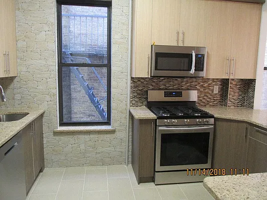 Rented by Windsor Homes Realty Corp | media 2